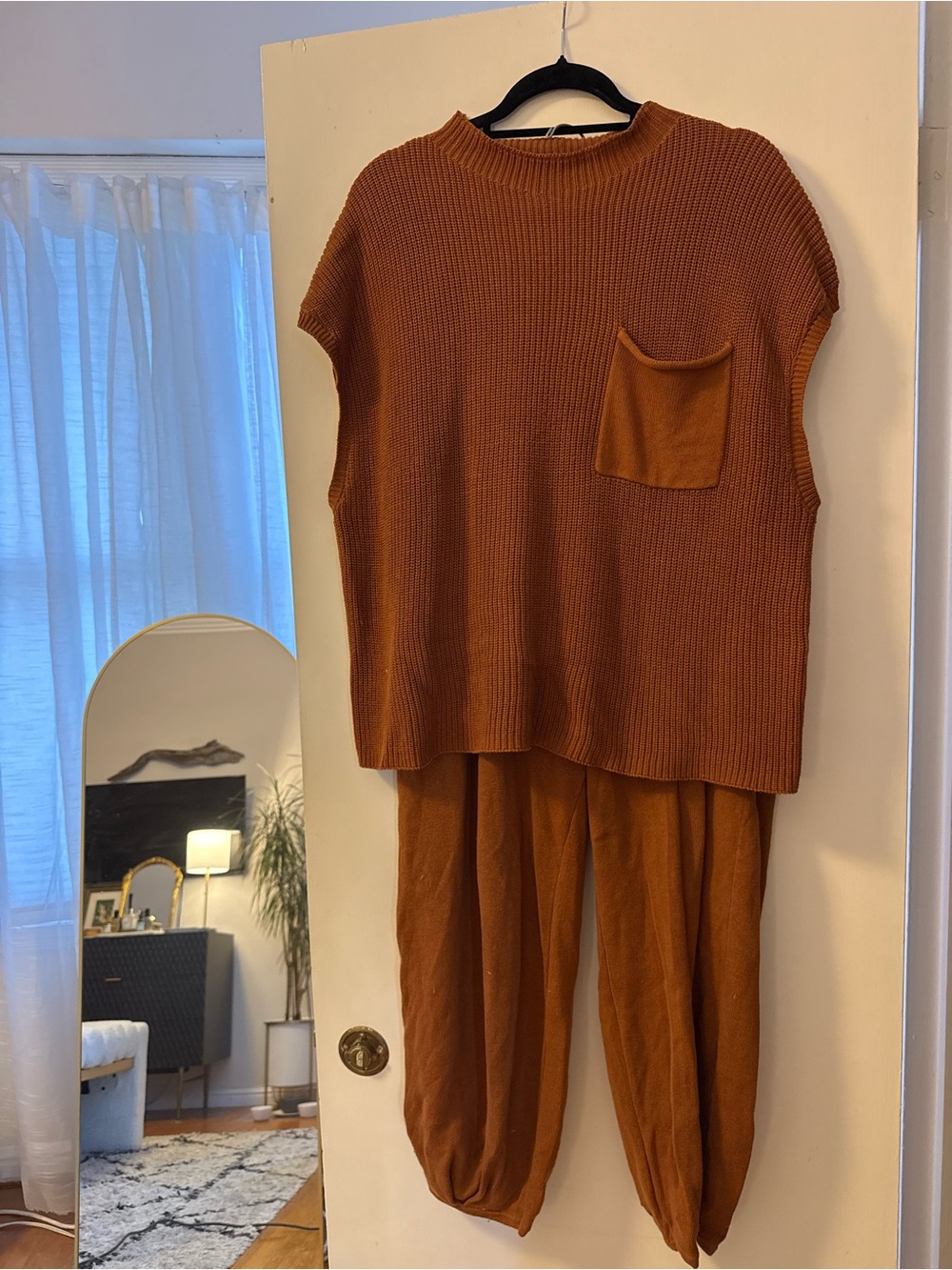 Sleeveless Knit Top & Relaxed Pants Set - Rust
